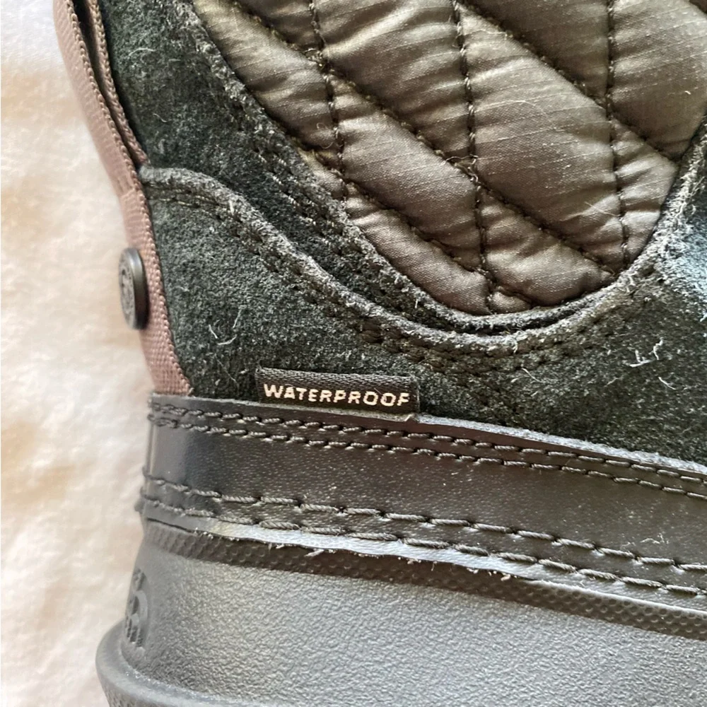 The North Face Unisex Waterproof Kid’s Boots Size 12 Thermoball Fall Winter